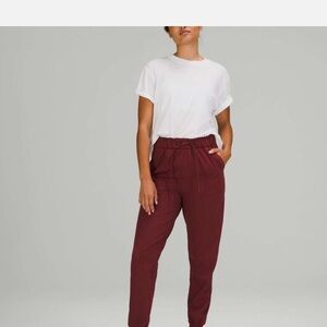 Lululemon Stretch High-Rise Merlot Jogger *Full Length